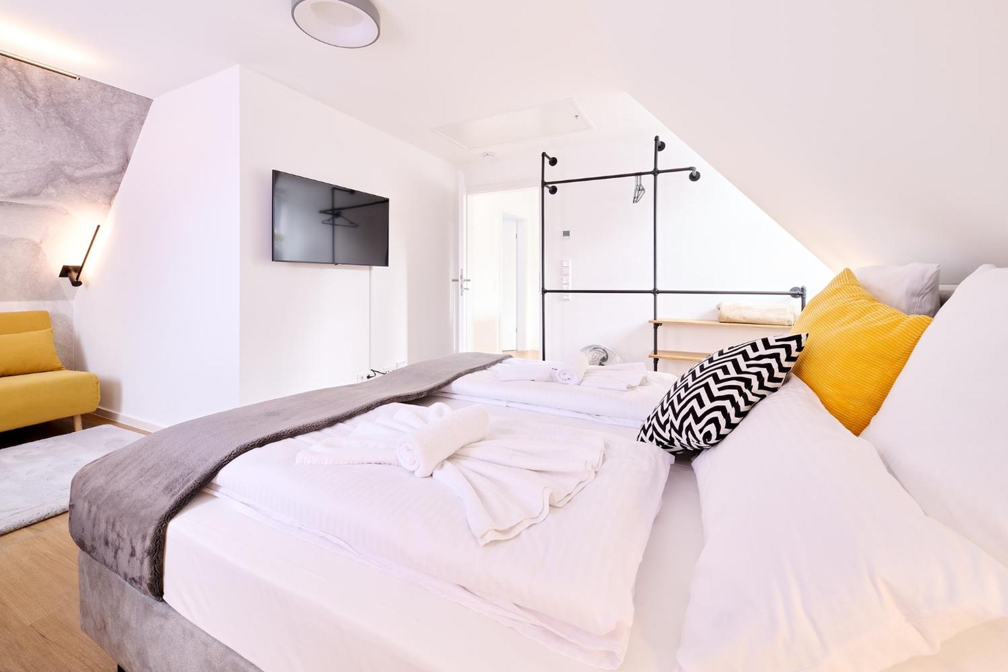 Xzllenz - 4 Schlafzimmer, Zentral, Parken, U-Bahn, 2 Baeder, 4 Smart-Tv, Optional Einzelbett Norymberga Zewnętrze zdjęcie